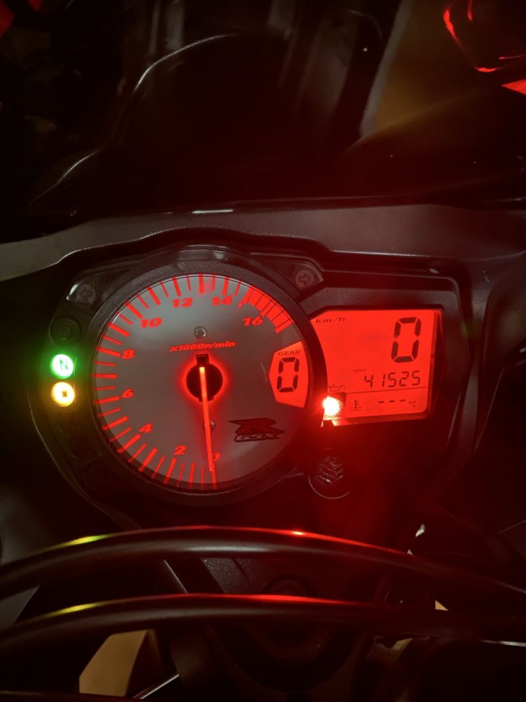 Suzuki GSX-R 750 k7