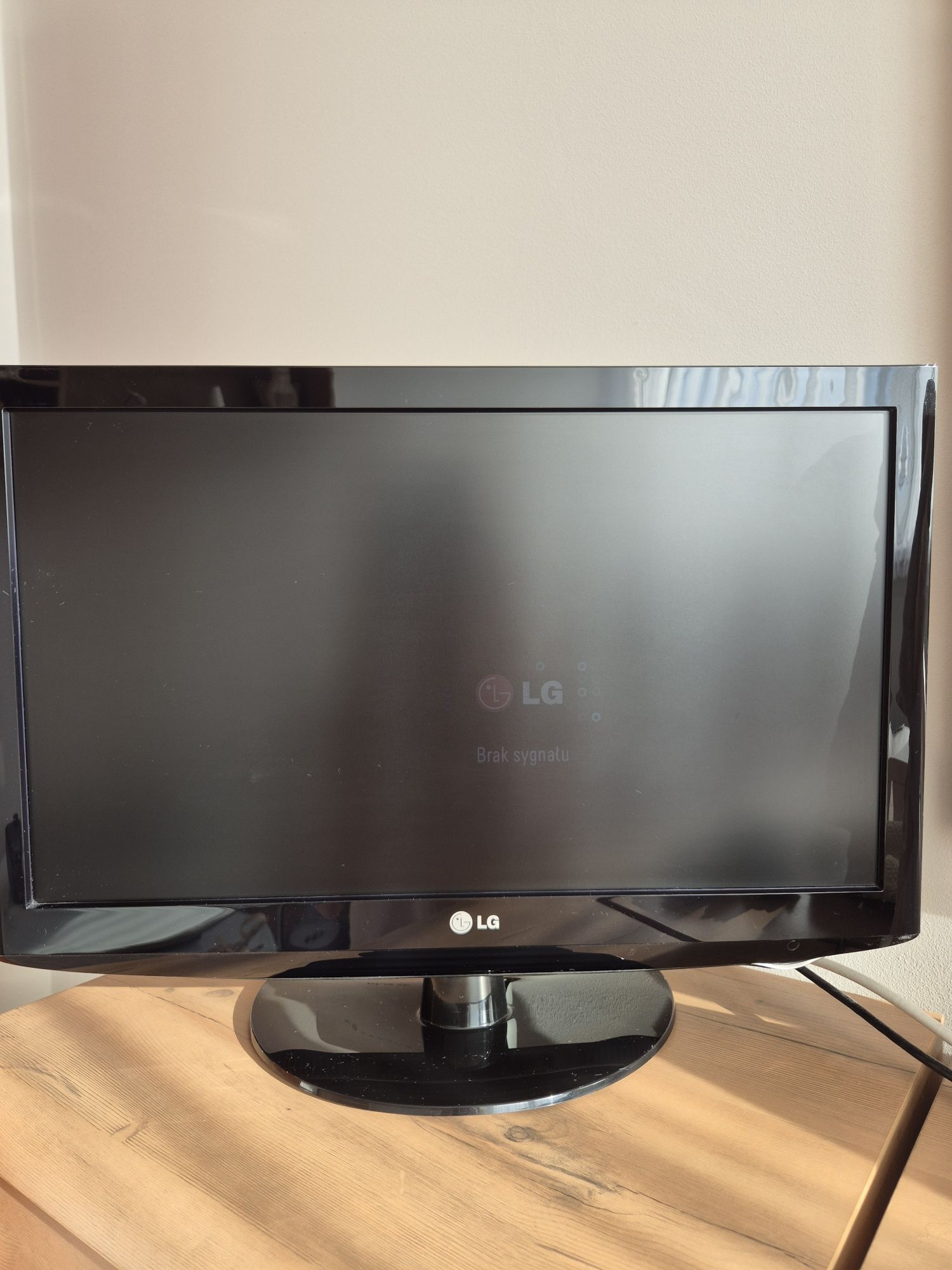 Telewizor LG 22 cale