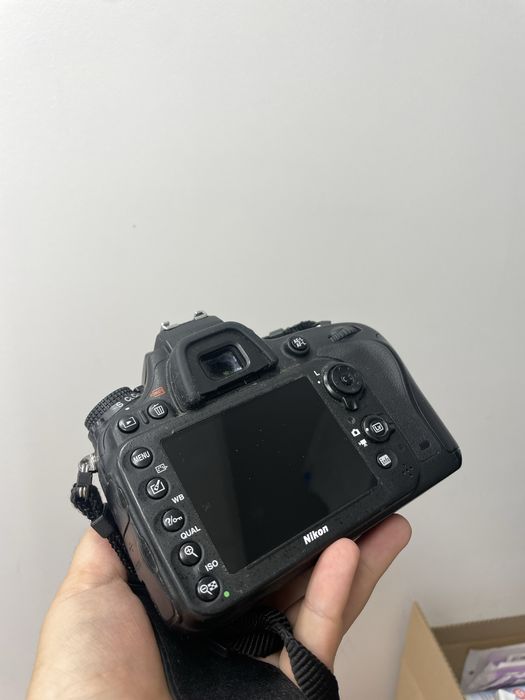 Nikon D610 — przebieg 77k,  dalej robi zdjęcia jak Twoja ex problemy!