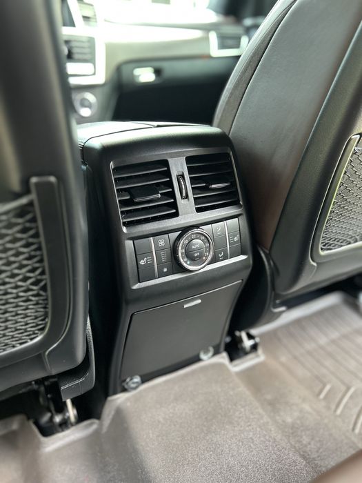 Mercedes ML350 W166