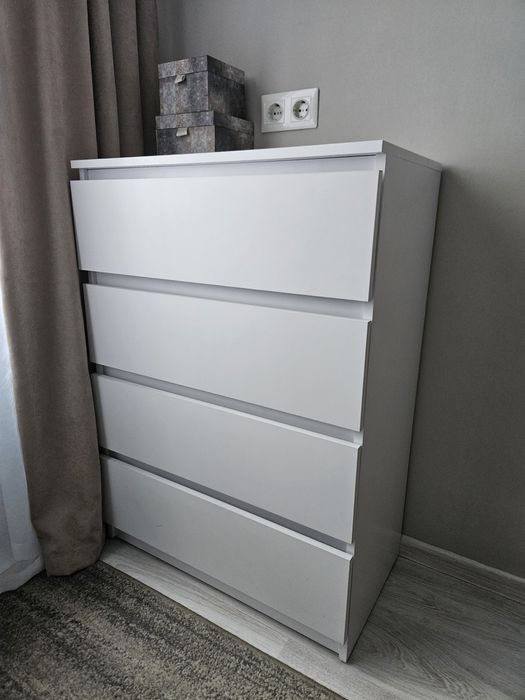 Комод  4 шухляди