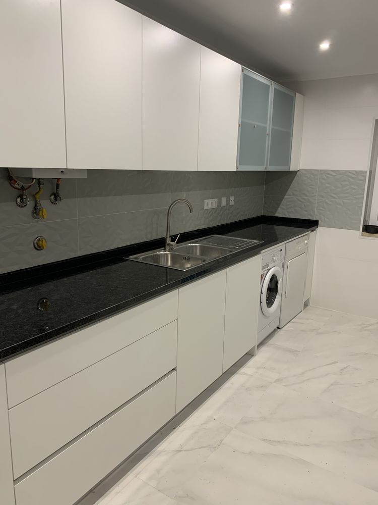 Moveis por medida Cozinhas, Roupeiros, Closet, Estantes, projetos 3d