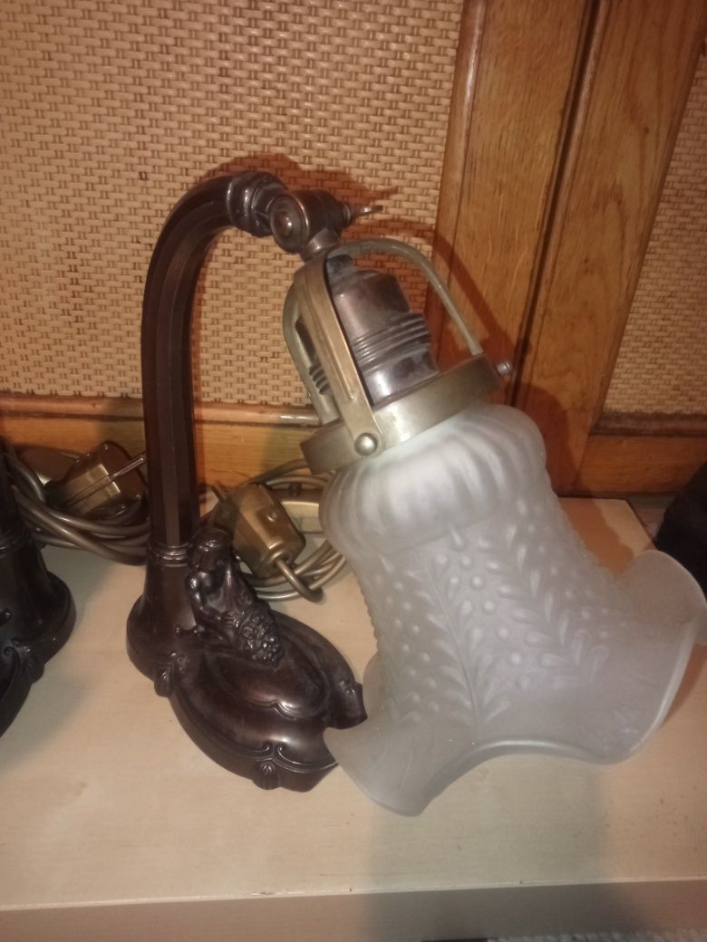 Lampa lampka nocna na szafki nocne klosze tulipan Lampki nocne para