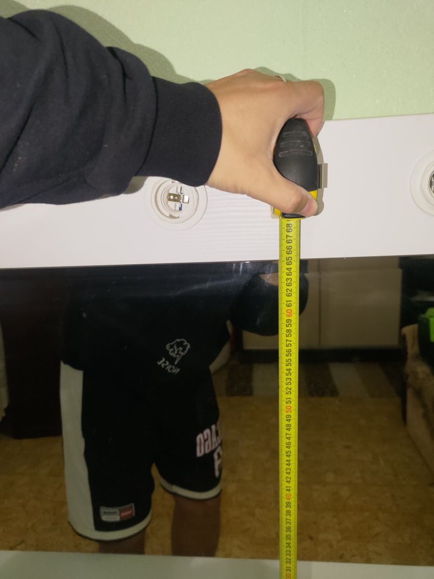 Продам великий гримерний столик (стіл - дзеркало з LED-підсвіткою)