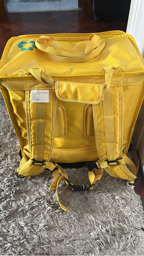 Mochila glovo nova