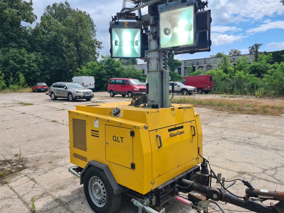Maszt oświetleniowy Atlas Copco QLT 40 wieża