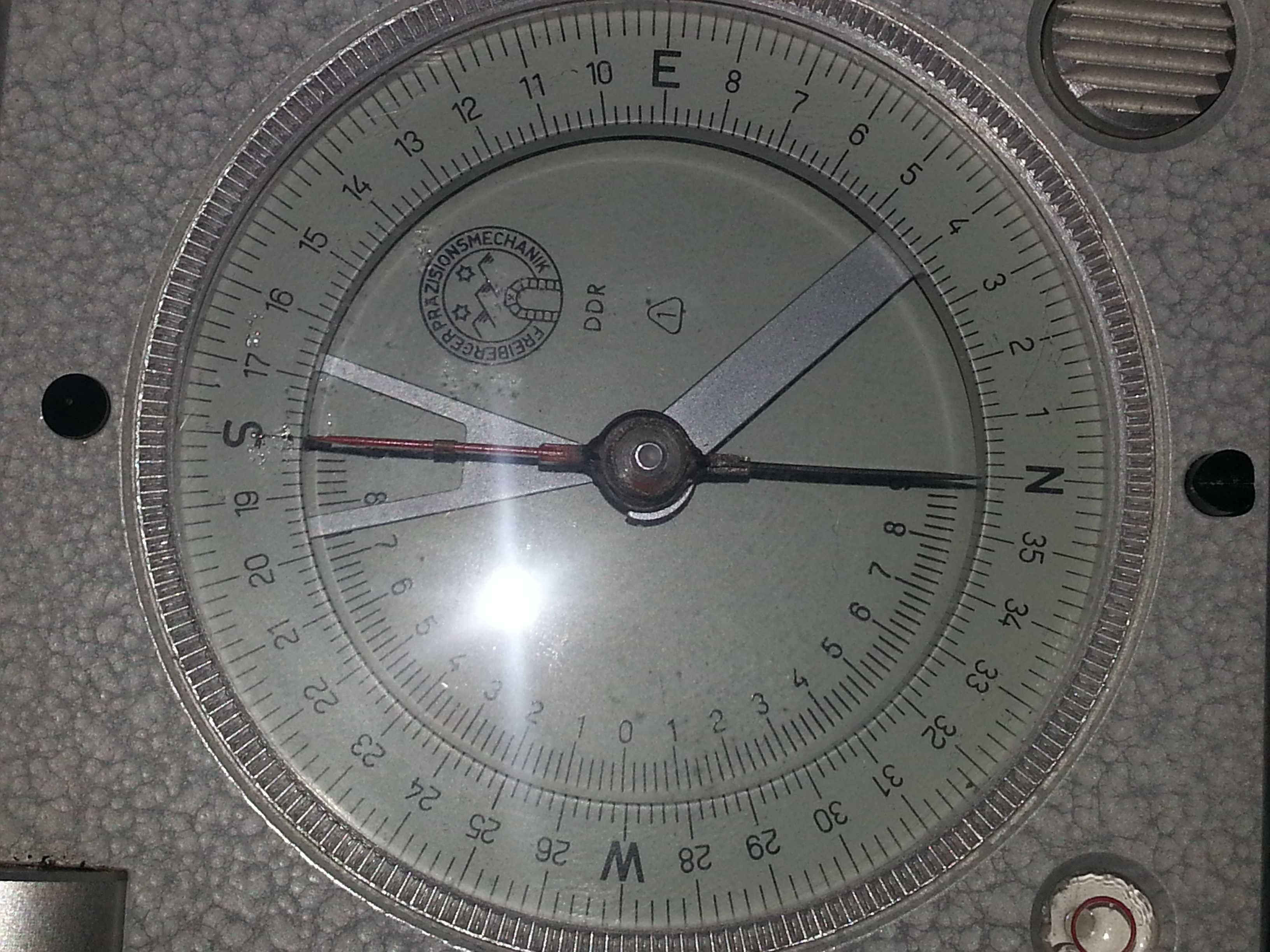Kompas FREIBERGER geodezyjny geologiczny DDR