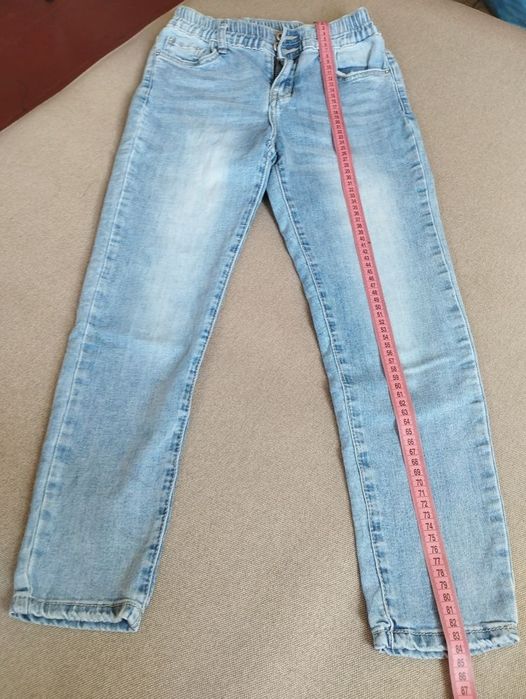 Продам пакет речей на дівчинку128-140