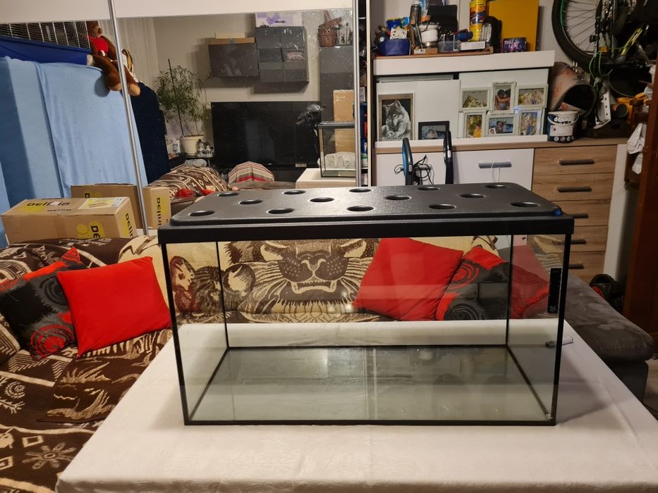 Sprzedam akwarium 126l