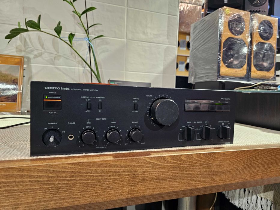 Підсилювач ONKYO INTEGRA A-8250