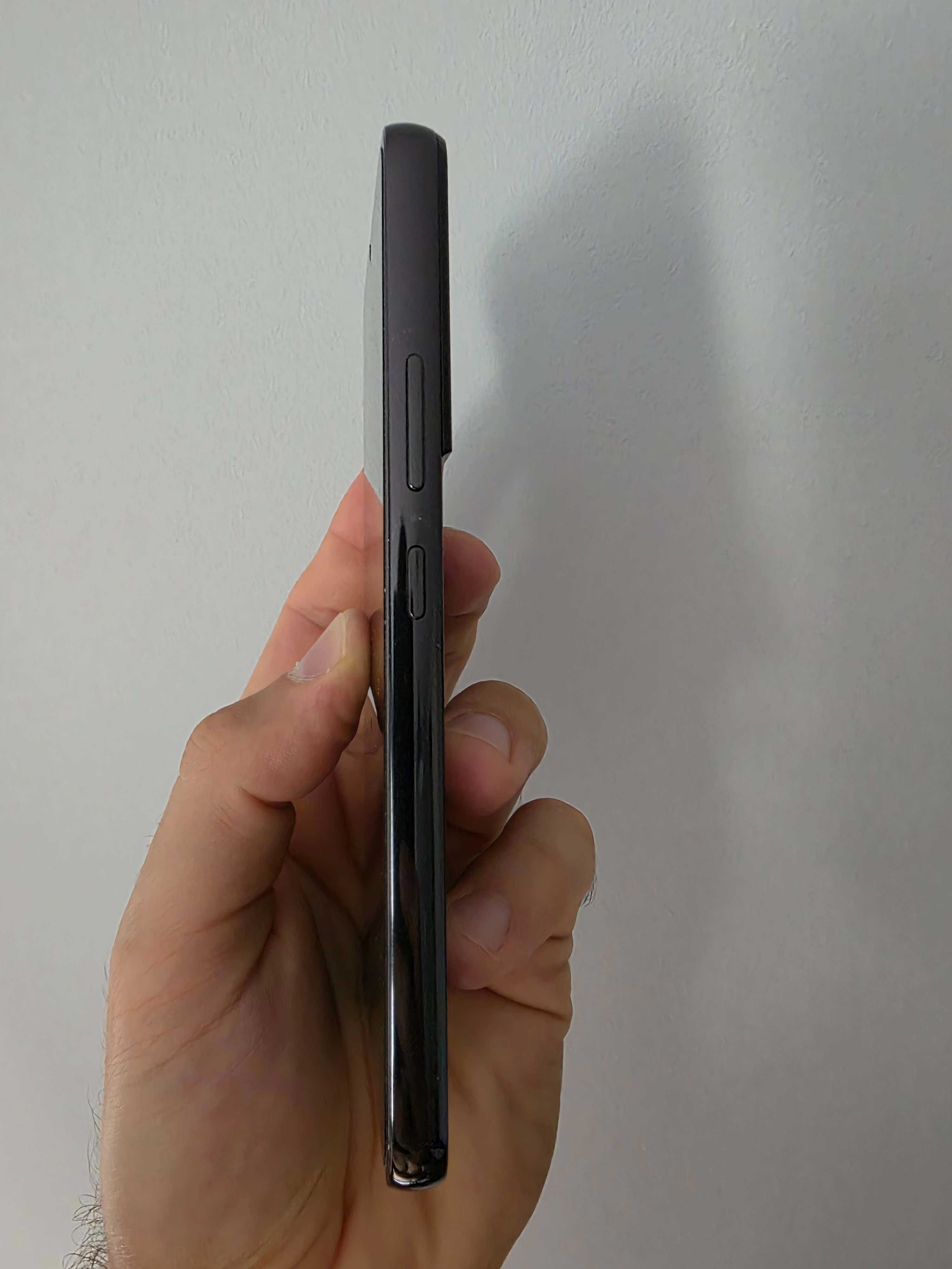 Samsung Galaxy S22 + obudowa