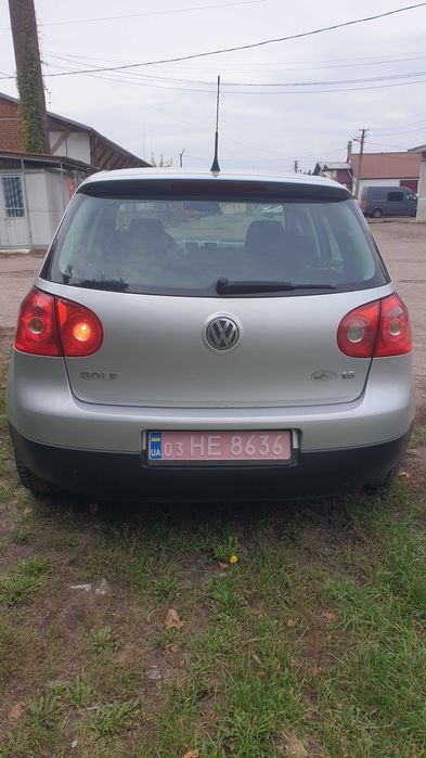 Volkswagen golf 1.6 MPI