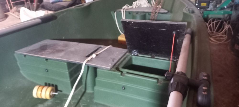 Продам лодку колибри . Оличний вариант для рибалки и отдиха