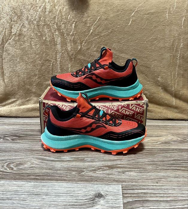 Кроссовки Saucony Endorphin Trail. 42. Новые. Трекинговые. jazz jordan