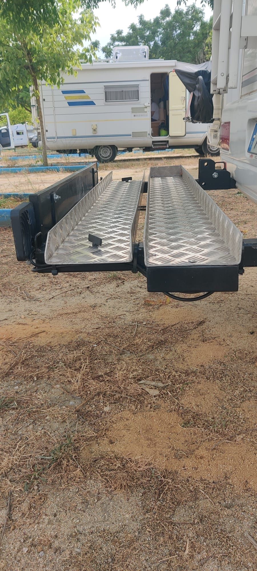 Suporte de mota para autocaravana