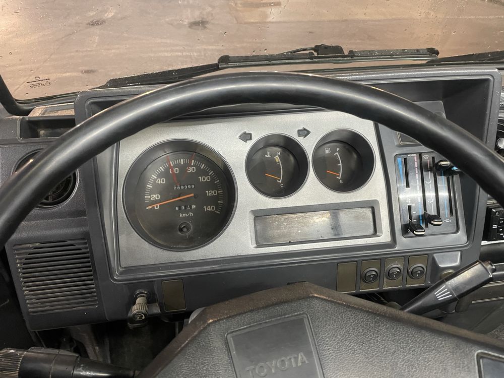 Toyota dyna 150 RESTAURADA