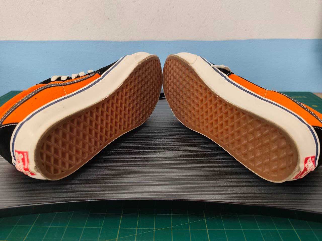 Кеди чоловічі Vans Vault Og Sk8-Mid Lx Black/Orange 43р. Оригінал