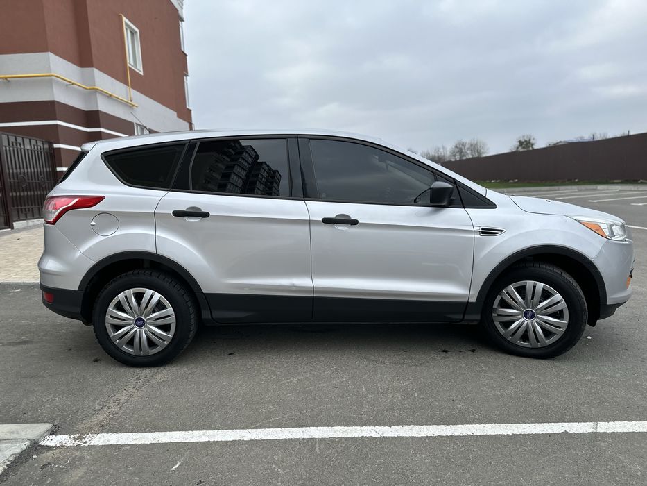 Ford Escape 2,5 газ/бенз Автомат