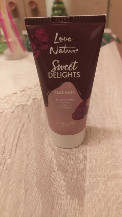 Maseczka do twarzy Love N. Sweet Delights z masłem kakaowym Oriflame