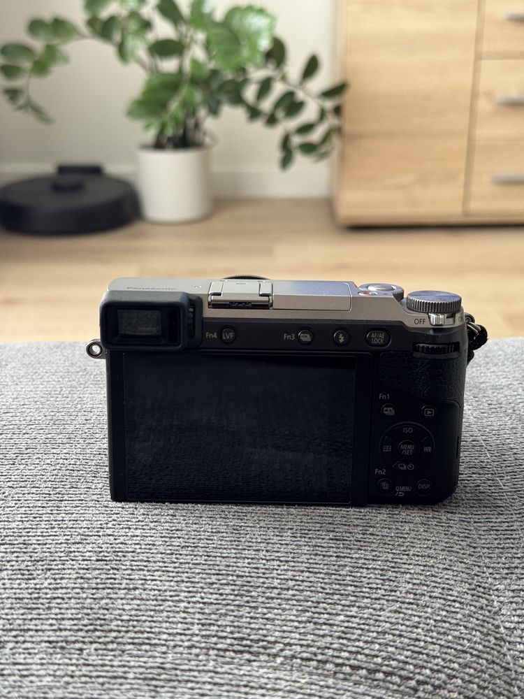 Lumix gx80 + Panasonic 20mm 1.7 обʼєктив