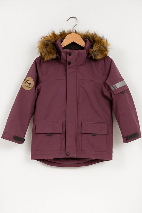 Fioletowa kurtka dziewczęca z futerkiem przy kapturze 110/116