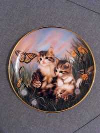 Piękny talerzyk z kotami (20cm), Franklin Mint, Made in Portugal.