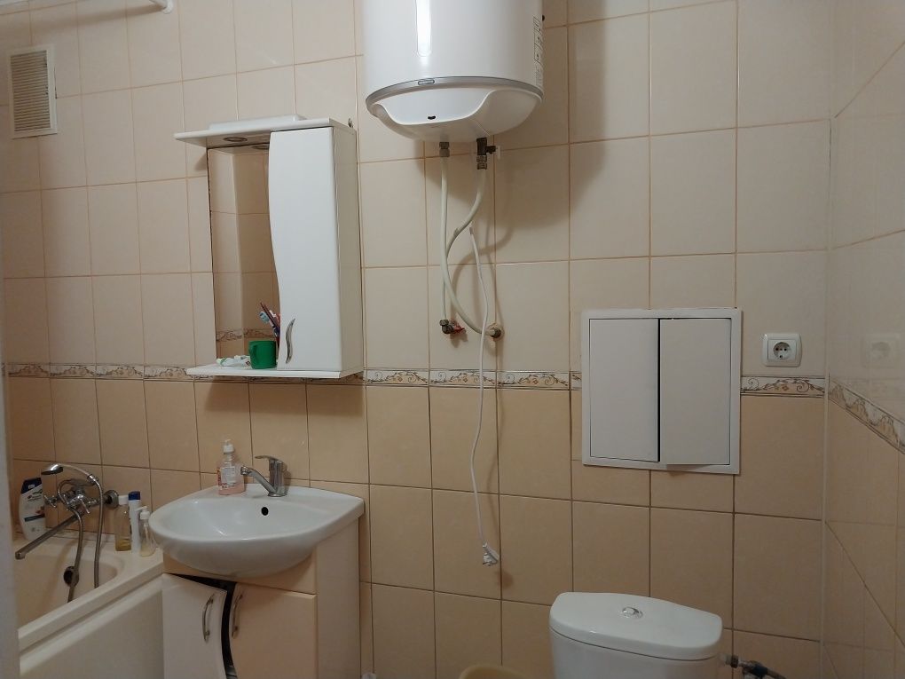Продам 2-х кімнатну квартиру
