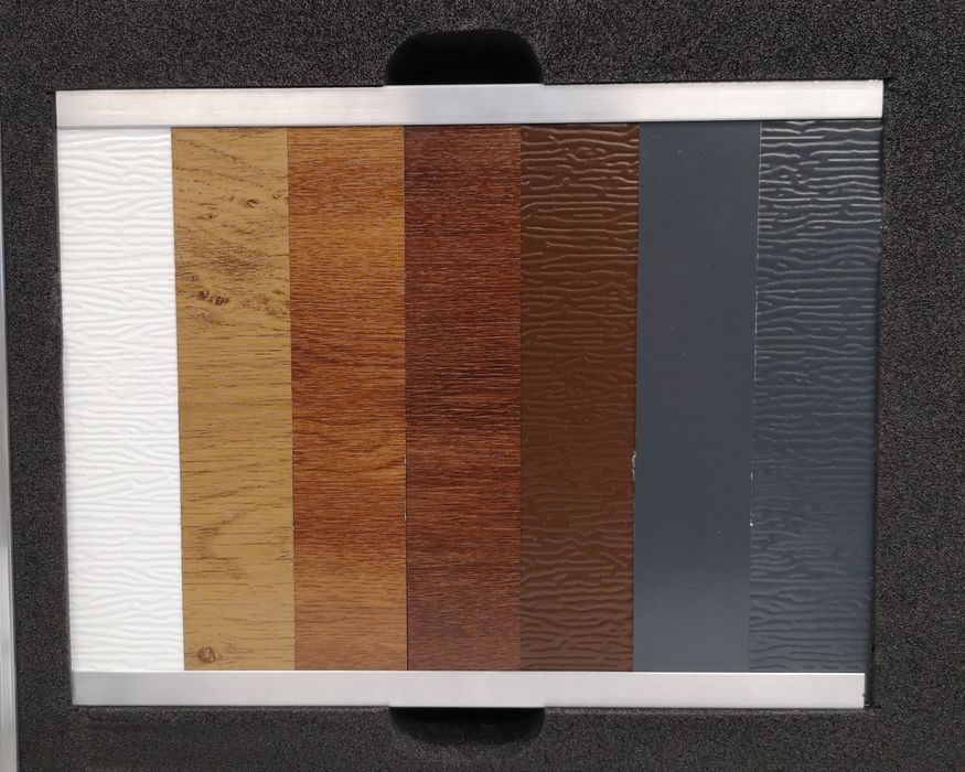 Brama Czarna na PILOTA 3000x2250 garażowa segmentowa