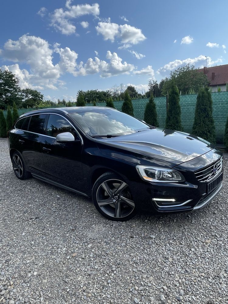 Volvo V 60 D6 Plug in hybryd AWD, bi-xenon/skora/alu/nawi/radar/kamery