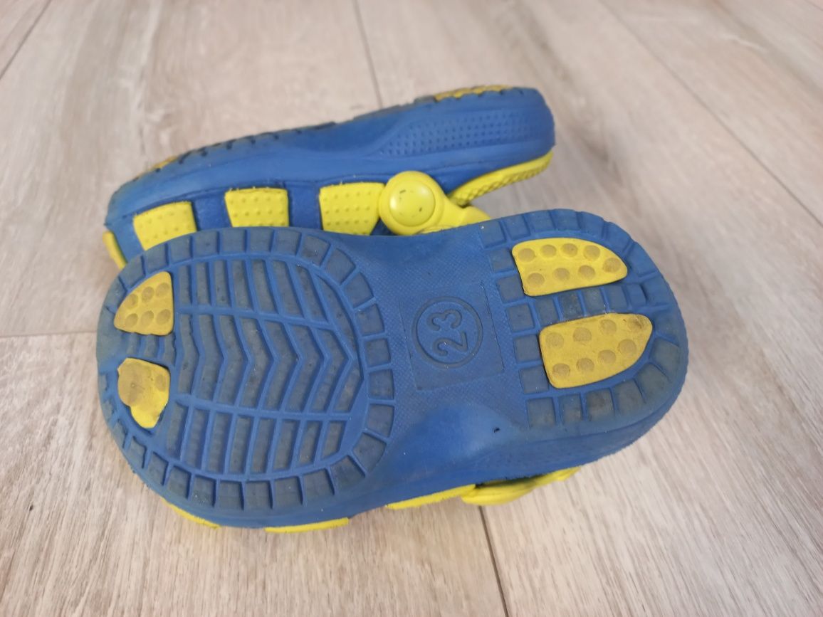 Klapki j crocs Cool Club dla dzieci 23 na basen