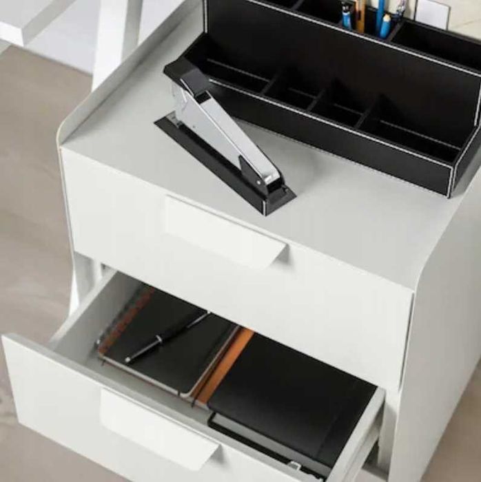 Szafka na kółkach Ikea | Idealna do biurka, zamykana na klucz