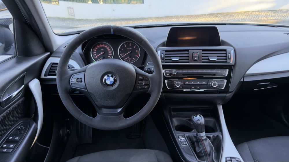 BMW 116 SPORT DIESEL EfficientDynamics  ANO 2015