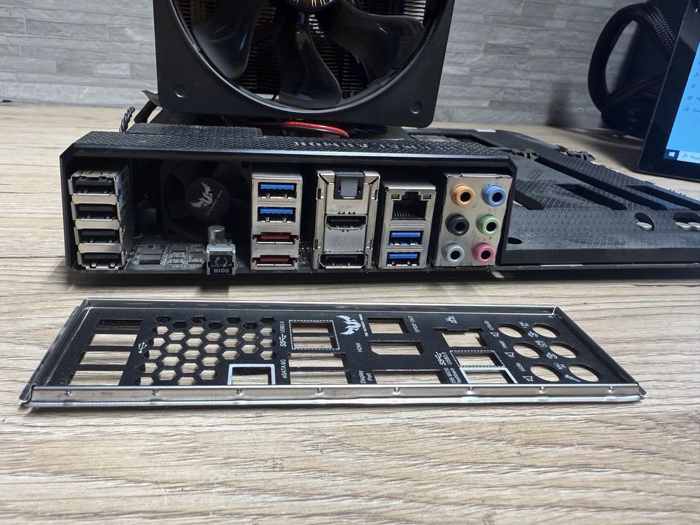 Комплект Asus Sabertooth Z77 + intel i7 3770 + 32gb DDR3