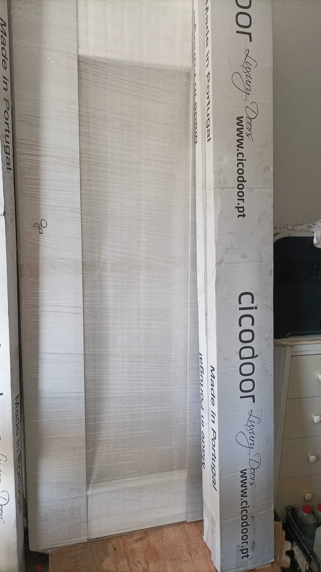 Venda de portas de interior novas