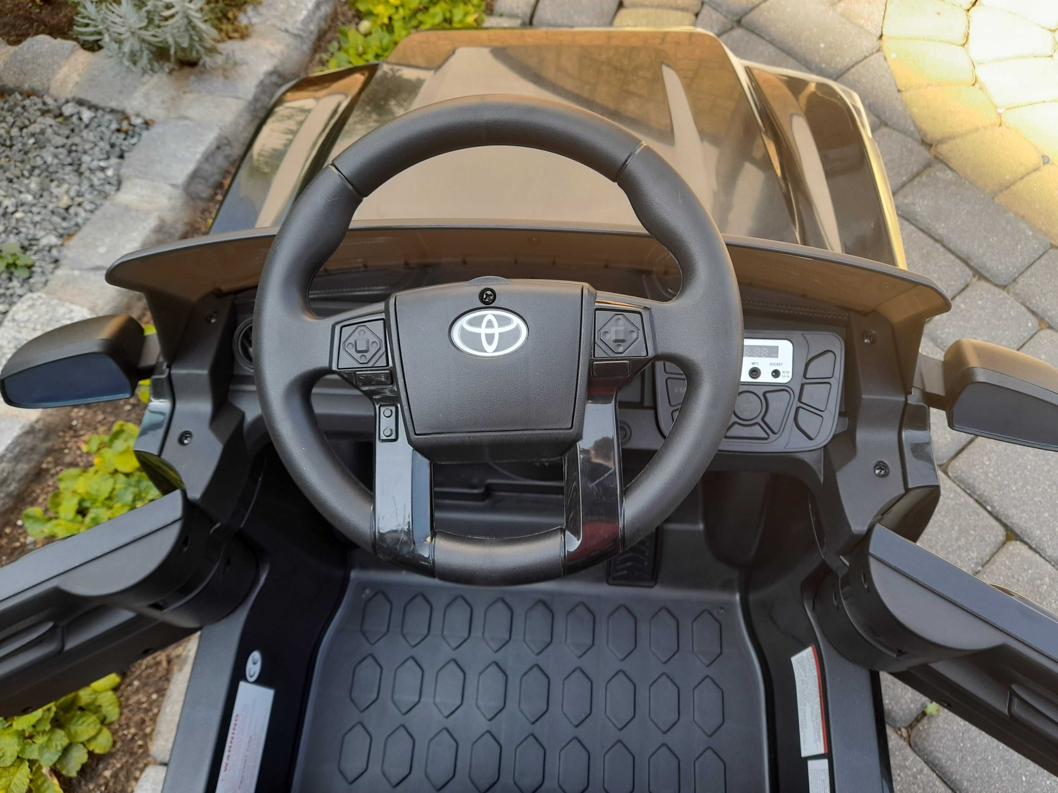 Pojazd terenowy na akumulator Toyota Tacoma! NOWA!