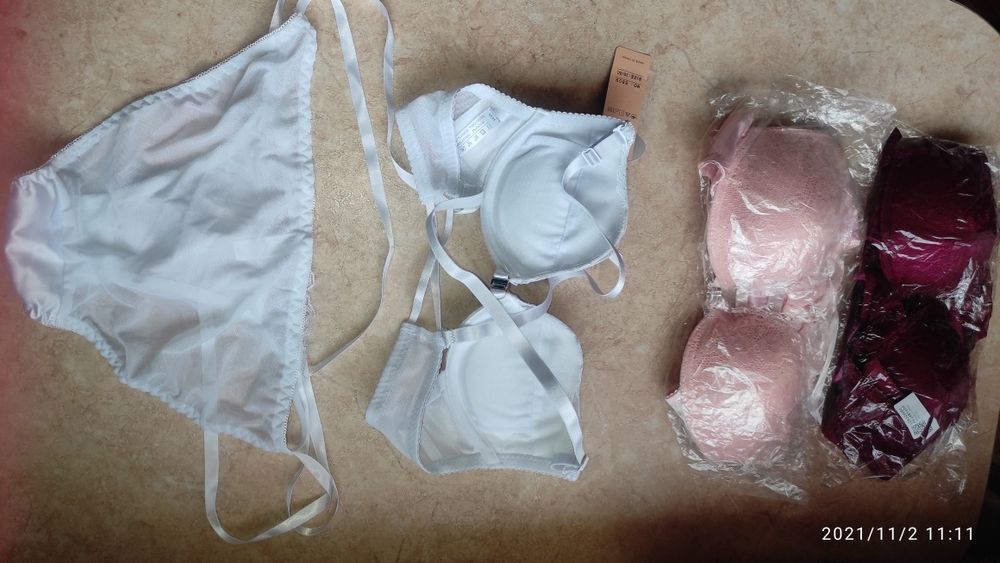 Комплект бюстгальтер пуш ап декольте и трусики