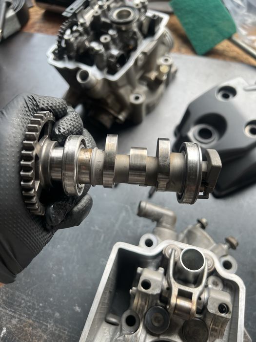 Głowica crf 250 wtrysk wałek blok kompletna zawory