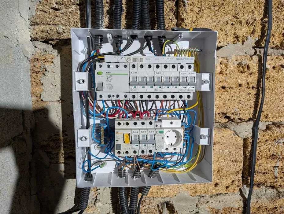 Електро монтаж, відновлення, заміна, електропроводки. встановленя щита