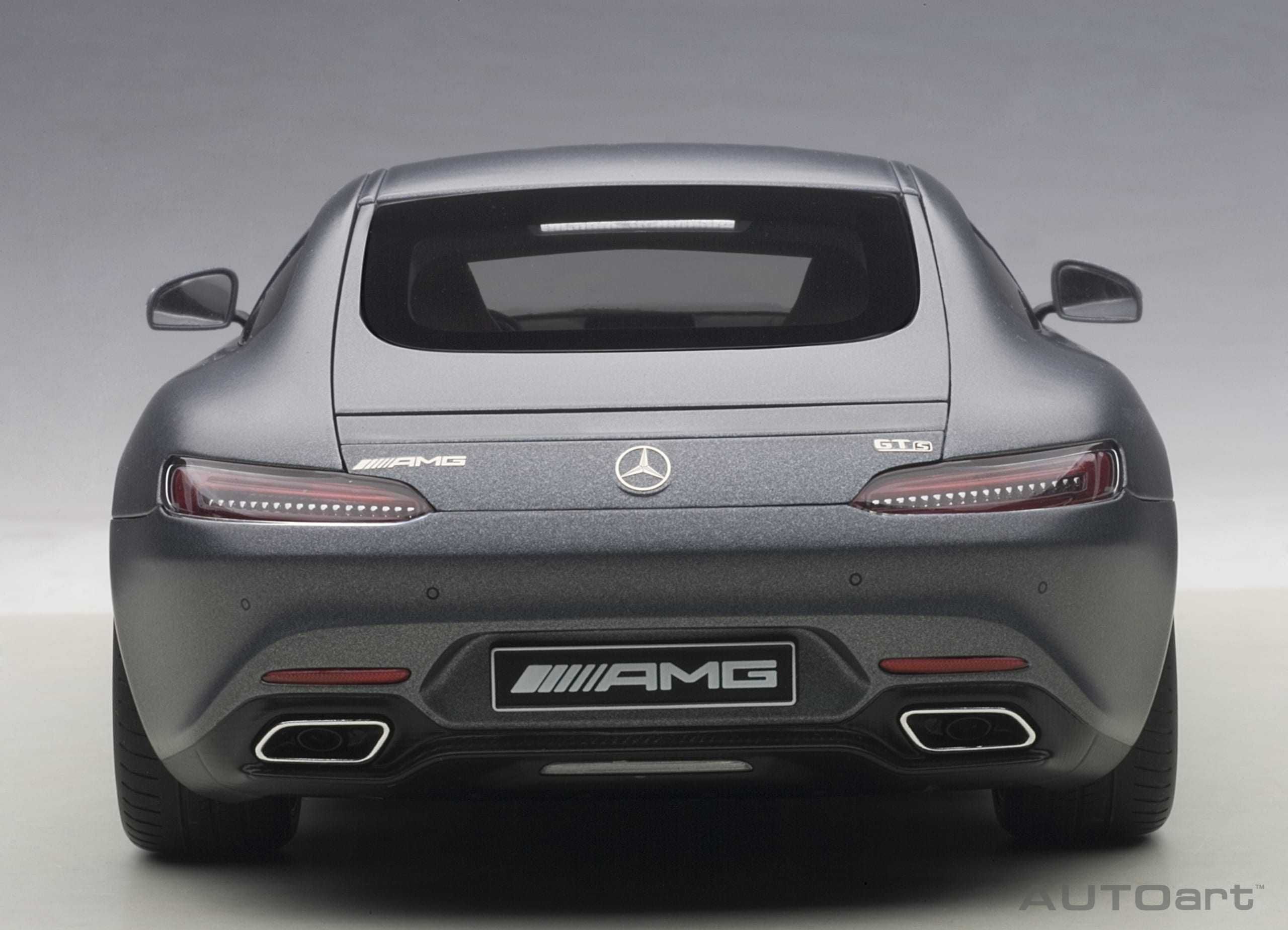 Model 1:18 AUTOart Mercedes-Benz AMG GTS 2015 mat gray (76312)