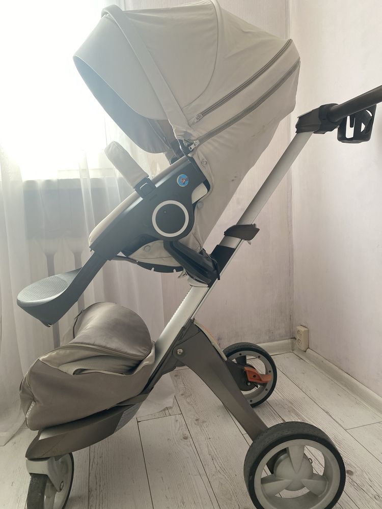 Witam sprzedam wózek Stokke V3