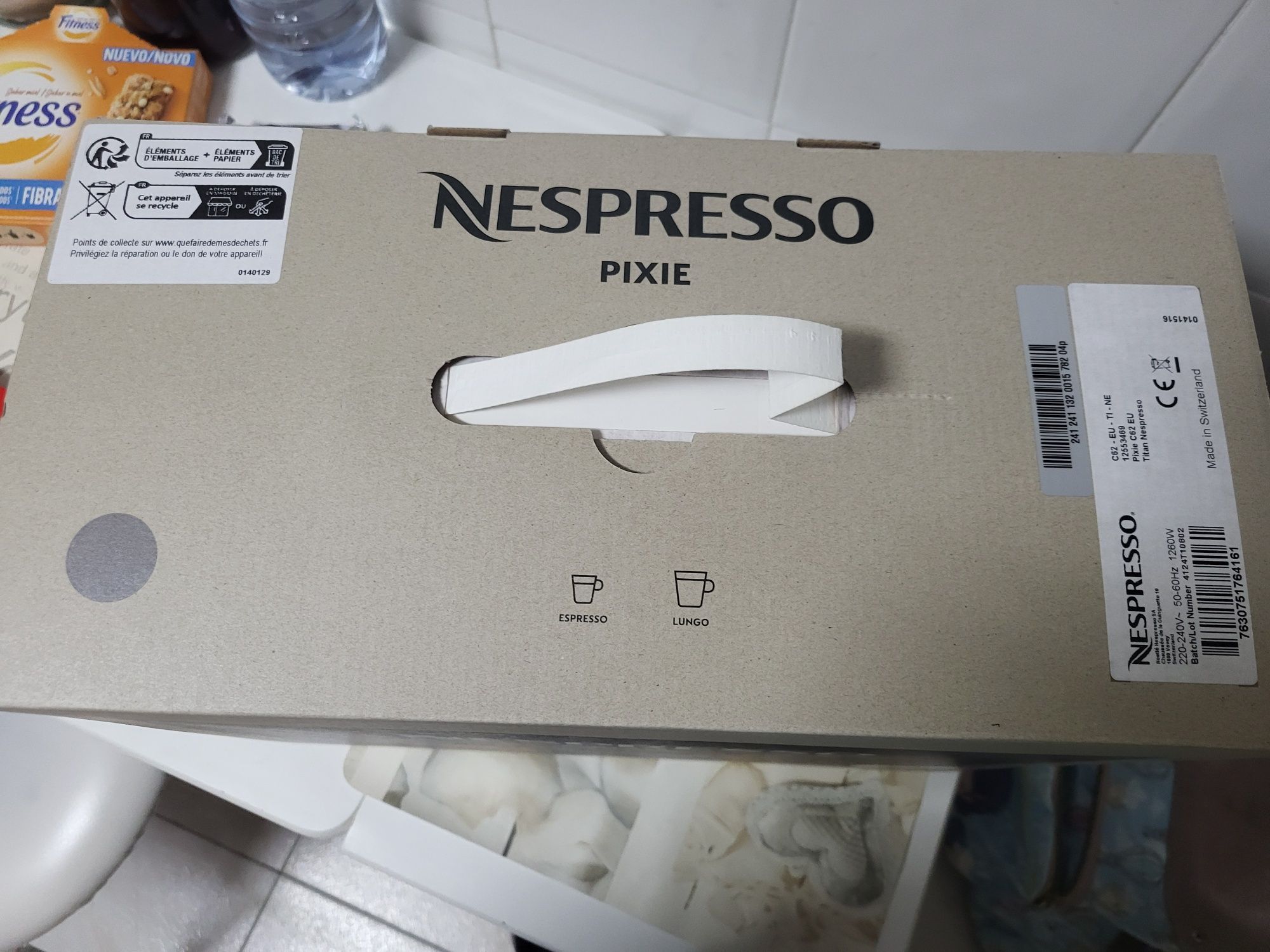 Maquina de cafe nesspresso pixie