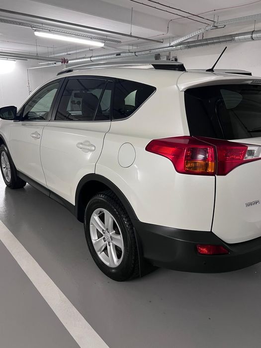 Продам автівку TOYOTA RAV 4