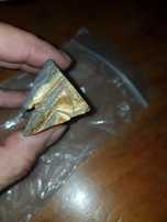 Pedra com ouro puro