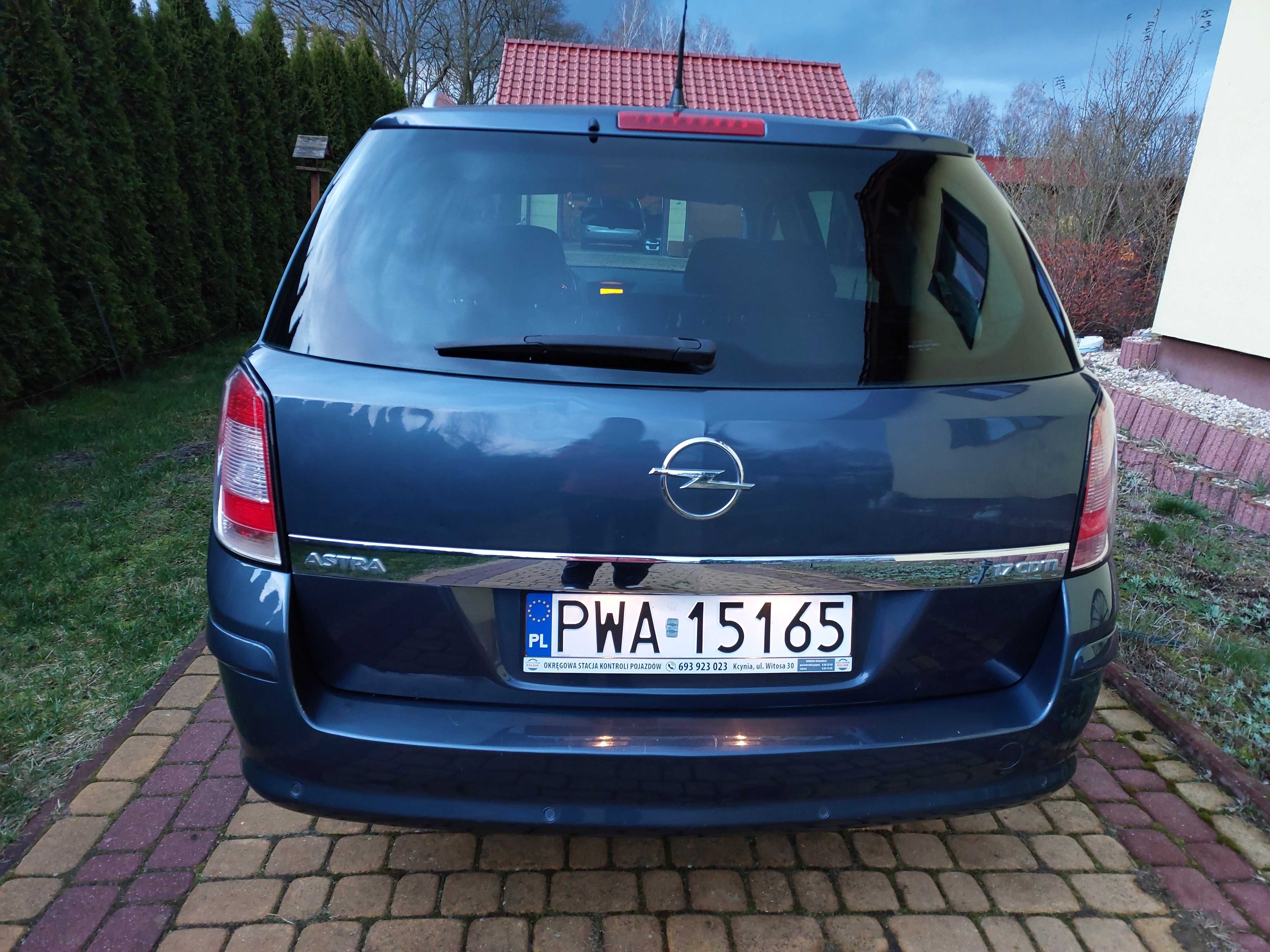 Opel Astra 1,7 2008r. 169tyś km,  bogata wersja, fabrycznie bez DPF,