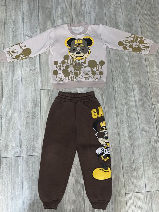 Костюм костюмчик Gap