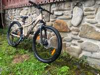 Rower dziecięcy Giant XCT – 24 cale, kolor piaskowy, stan bardzo dobry
