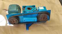 Motor trifásico com duplo redutor 1,5 RPM