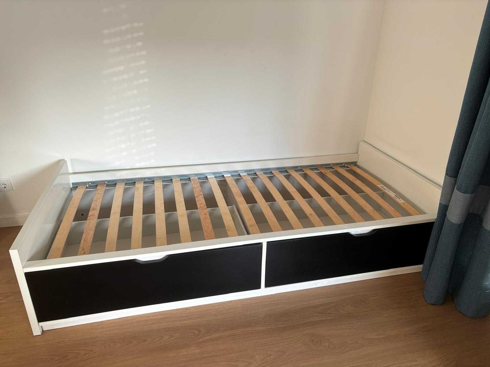 Cama ikea 90*200 c/estrado e gavetões