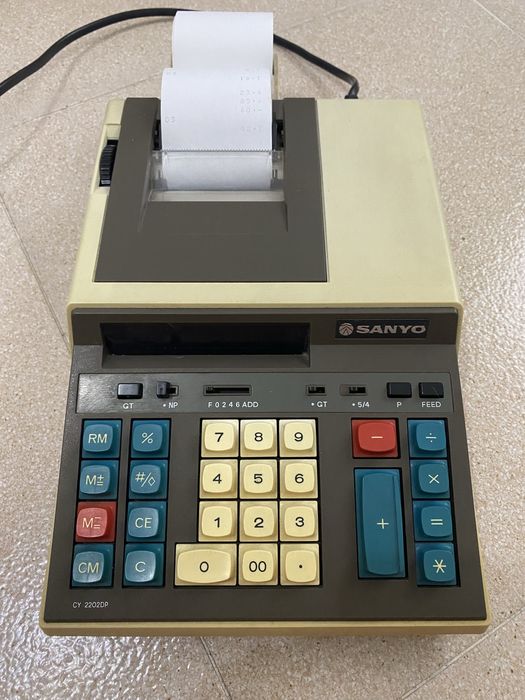 Calculadora registadora SANYO