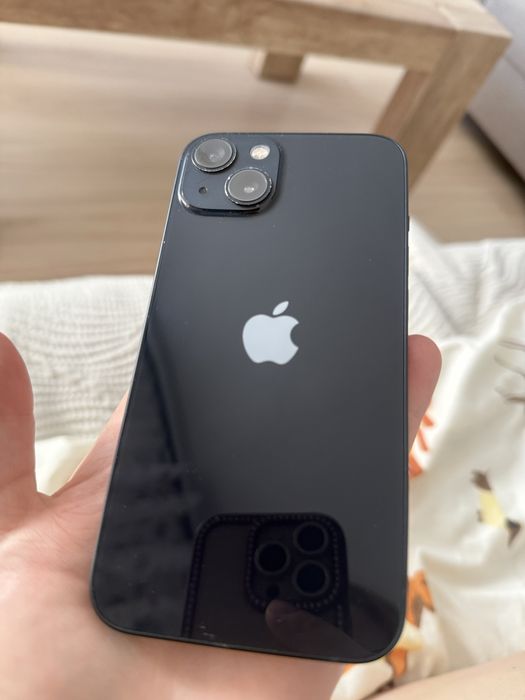 Iphone 13, bateria 63%